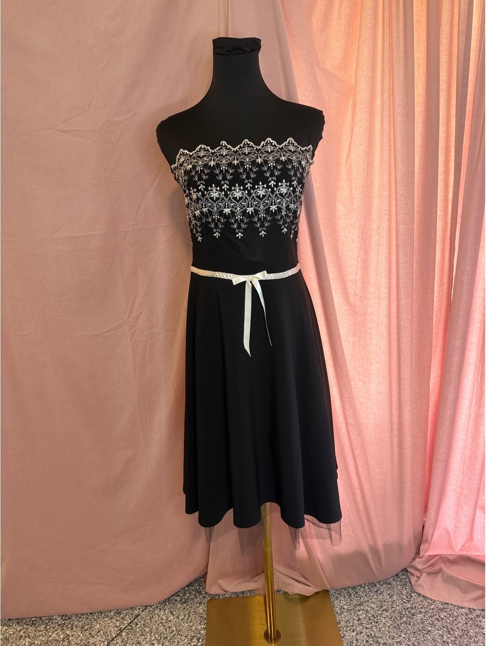 LaBelle Strapless Black Dress with White Floral Embroidery and Belt Size 9